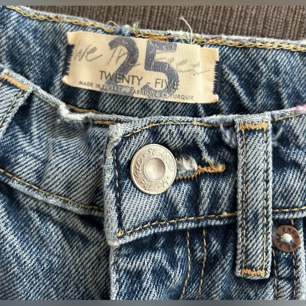 FREE PEOPLE Yosemite B High Rise Distressed Ripped Jeans 25 NWOT - Picture 8 of 11